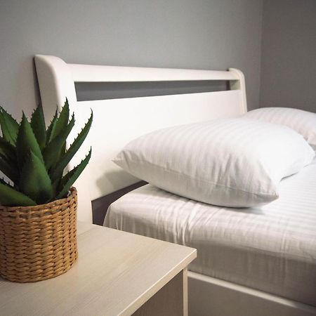 Kyiv Lesi 3 Studio Apartment Экстерьер фото